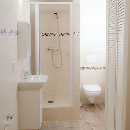Juestel Apartment *